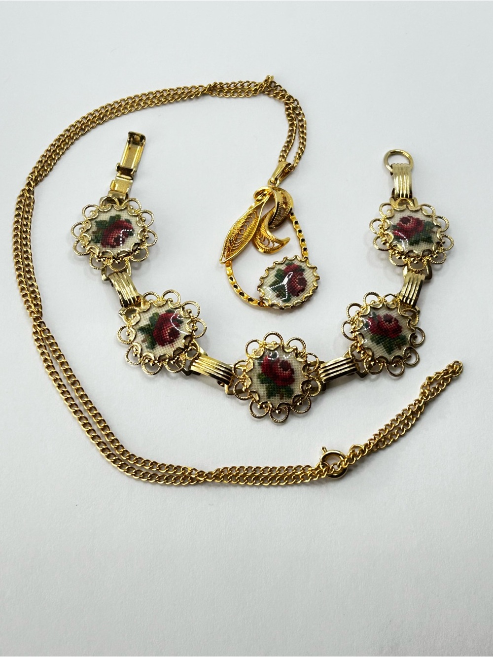 Petite Point Rose Jewelry Set - Vintage 1950’s Embroidered Pendant and Bracelet